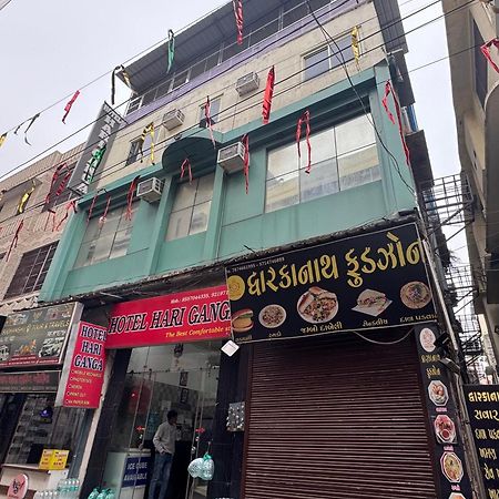 Hotel Hari Ganga - Harkipauri Road Haridwar Ngoại thất bức ảnh
