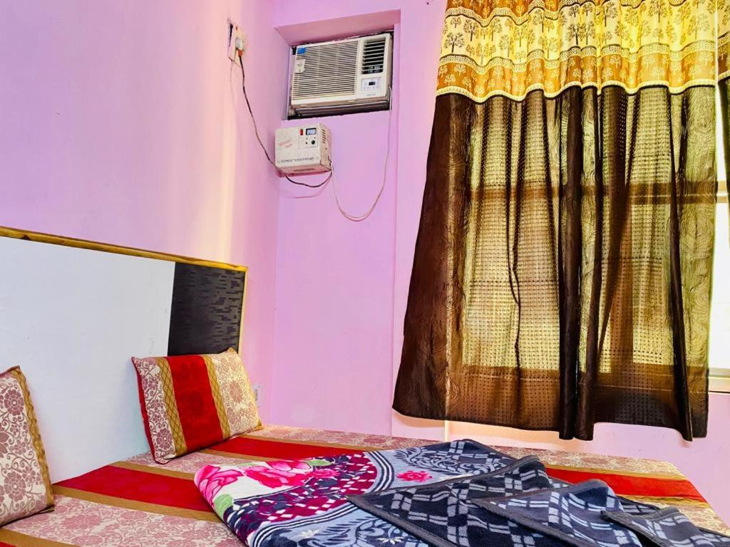Hotel Hari Ganga - Harkipauri Road Haridwar Ngoại thất bức ảnh